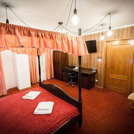 Secession Hotel Leczna المظهر الخارجي الصورة