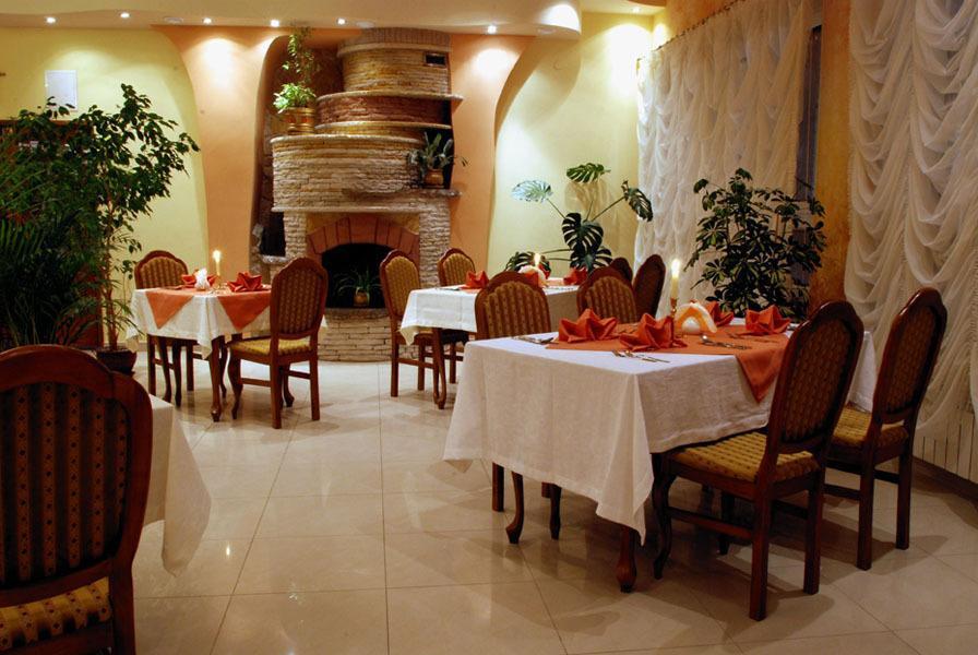 Secession Hotel Leczna المظهر الخارجي الصورة