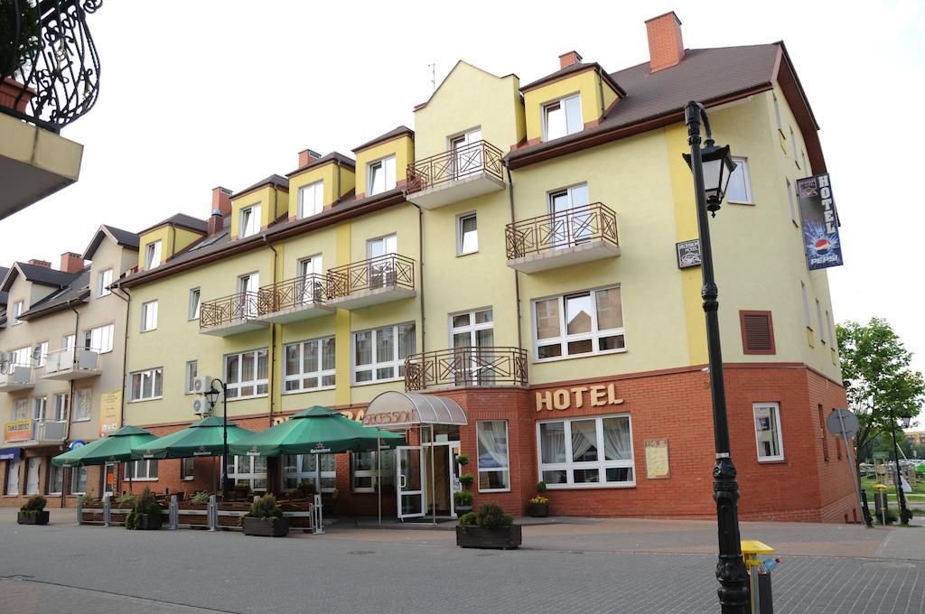 Secession Hotel Leczna المظهر الخارجي الصورة