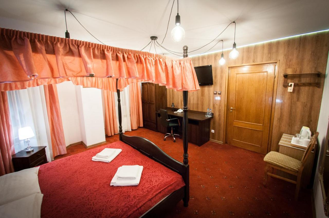Secession Hotel Leczna المظهر الخارجي الصورة