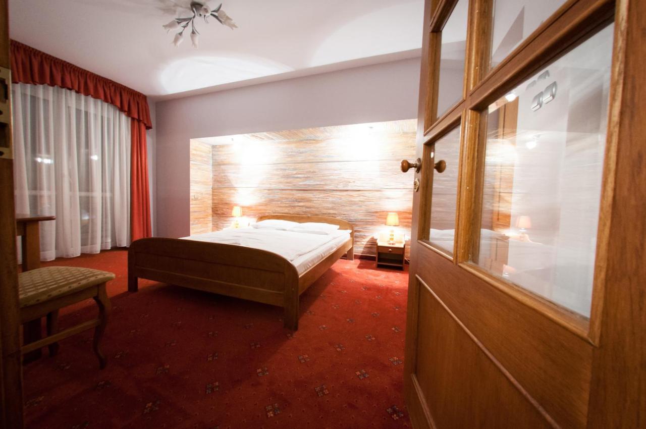 Secession Hotel Leczna المظهر الخارجي الصورة