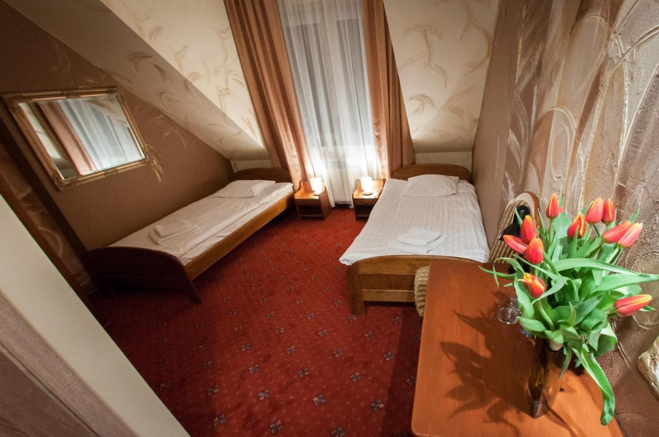 Secession Hotel Leczna المظهر الخارجي الصورة
